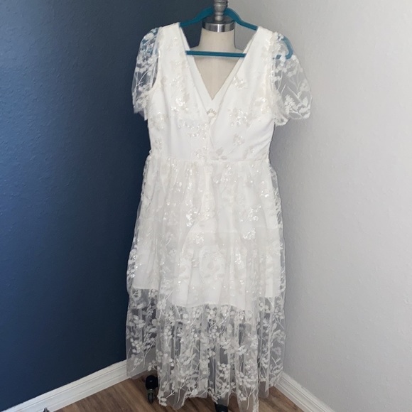 SELF-PORTRAIT Ivory Blossom Sequin Two Tier Midi Dress - Picture 3 of 12